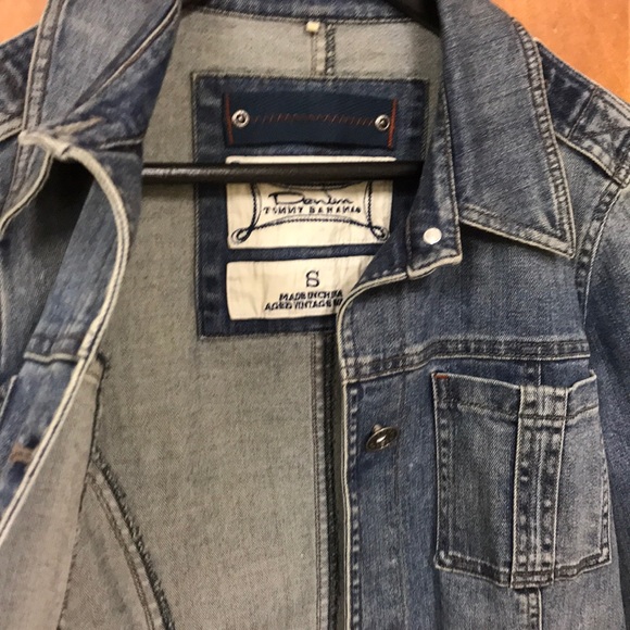 Denim jacket. Tommy Bahama - Picture 2 of 6